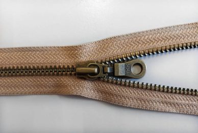 YKK-RGKBO56-No5-Open-Ended-Antique-Zip-Brass - William Gee UK