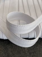 Non Slip Elastic Ivory 10mm - William Gee UK