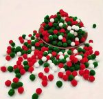 Christmas Pom Poms Set 600 pieces - William Gee UK